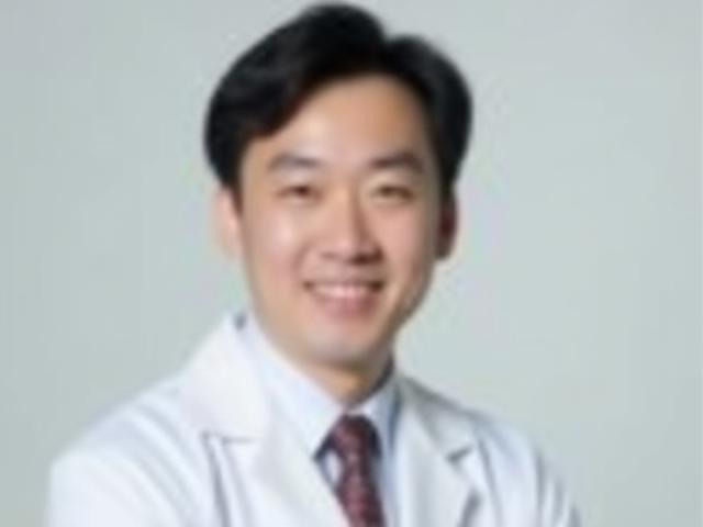 Dr. Choi Sunwoo - Lead Instructor